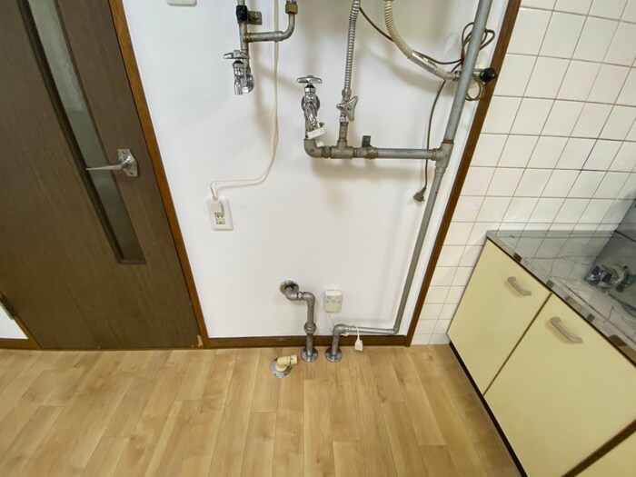 物件内観写真17　(洗濯機置場)