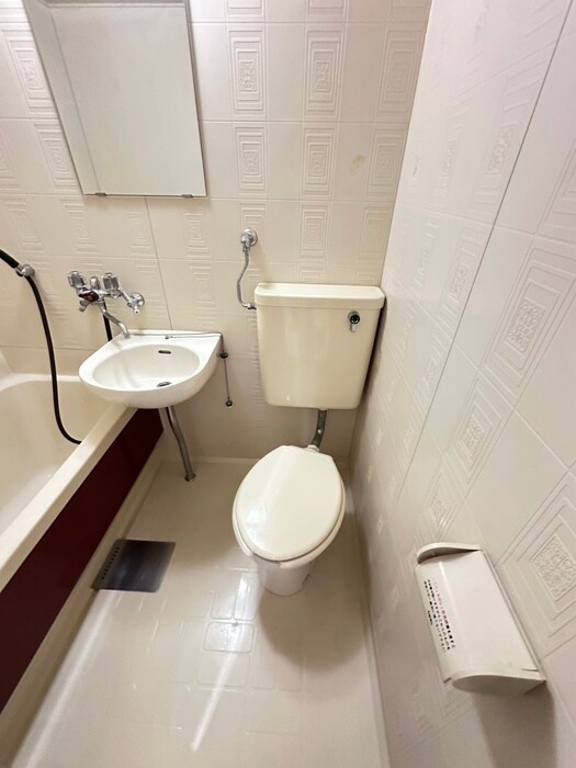 物件内観写真13　(トイレ)