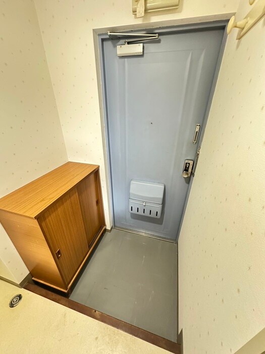 物件内観写真21　(玄関)