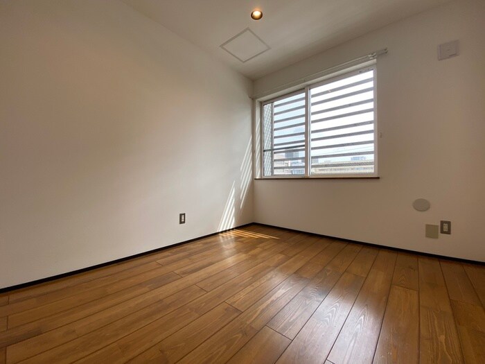 物件内観写真9　(居室)