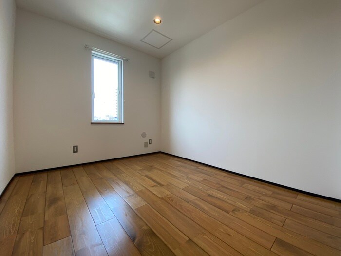 物件内観写真11　(居室)