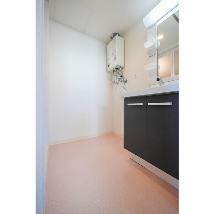 物件内観写真11　(洗面)