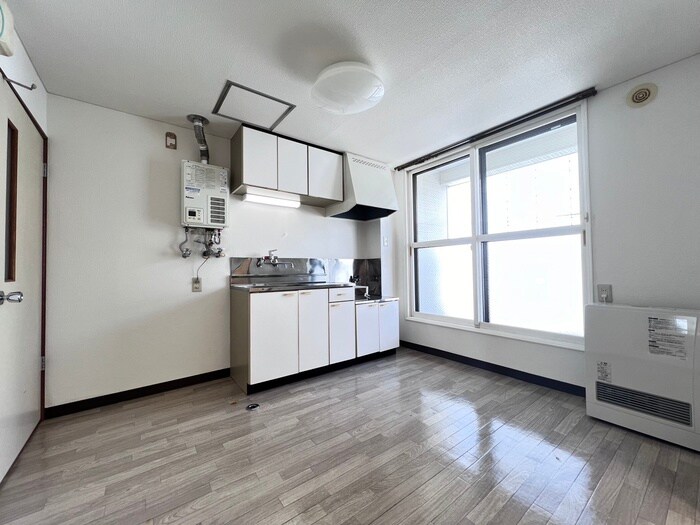 物件内観写真10　(居室)