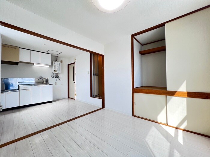 物件内観写真11　(居室)