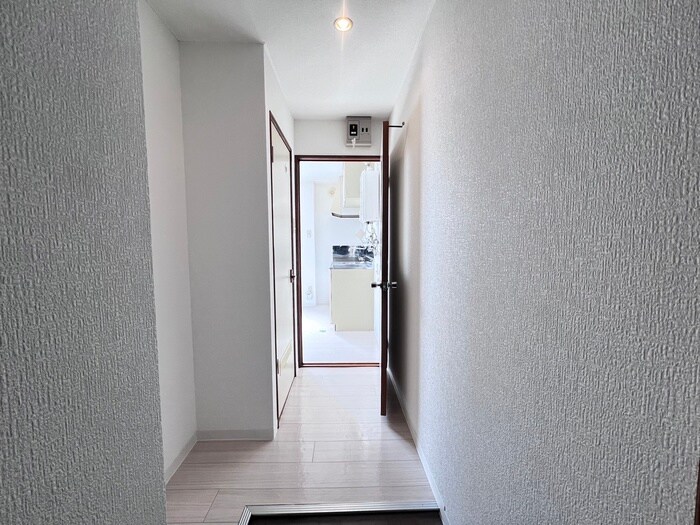 物件内観写真20　(廊下)