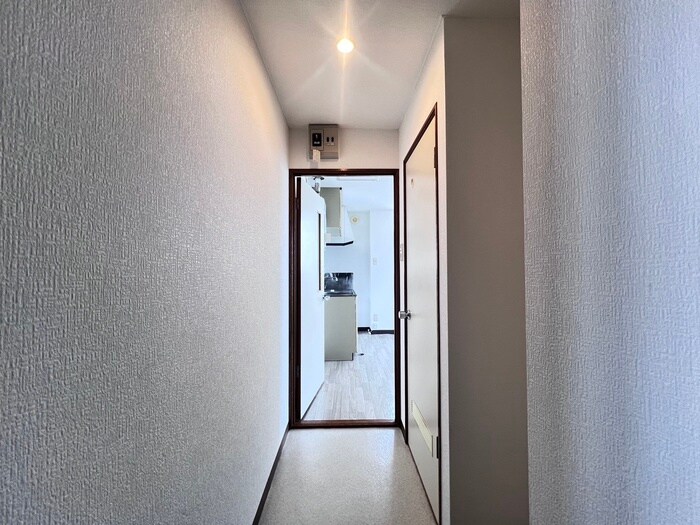 物件内観写真21　(廊下)