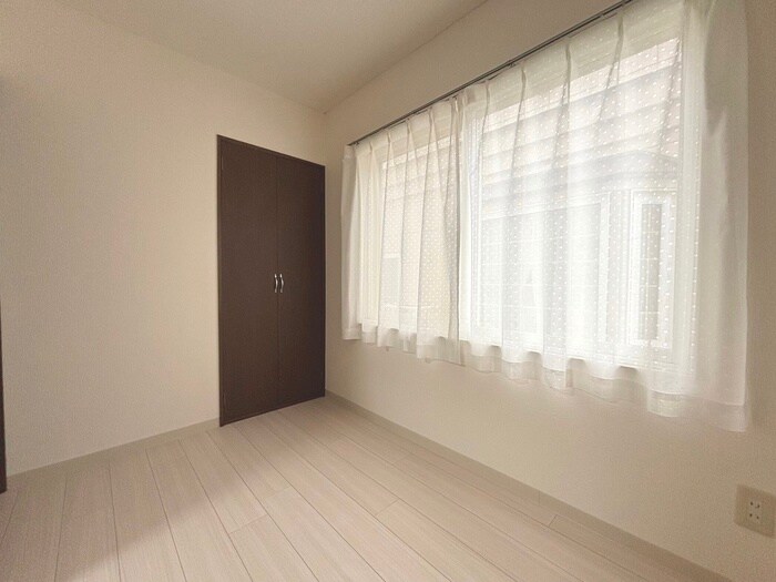 物件内観写真10　(居室)