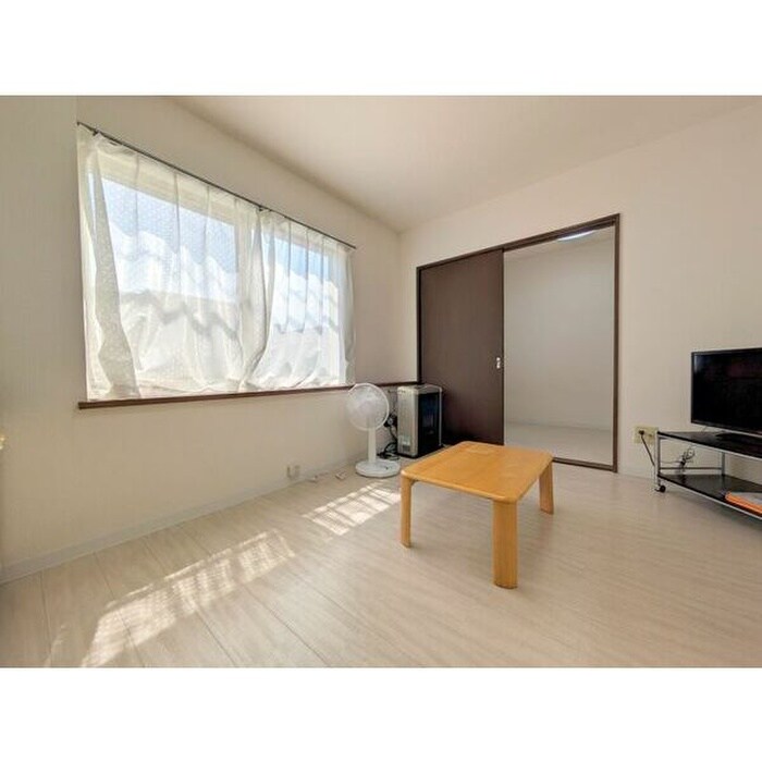 物件内観写真11　(居室)