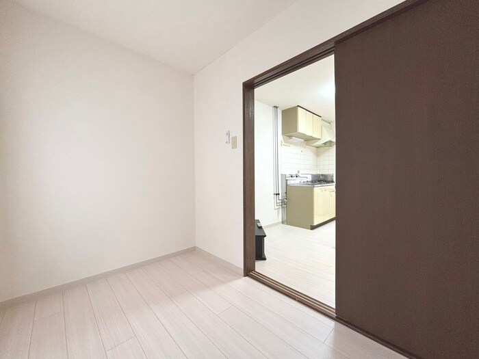 物件内観写真11　(居室)