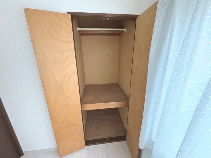 物件内観写真12　(収納)