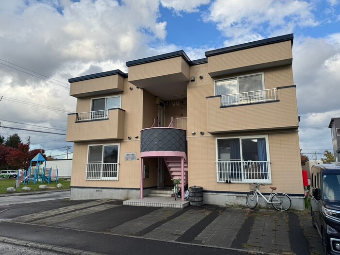 物件外観写真1　(外観写真)