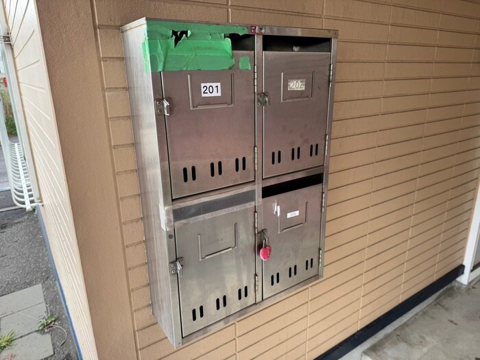 物件外観写真4　(建物設備)