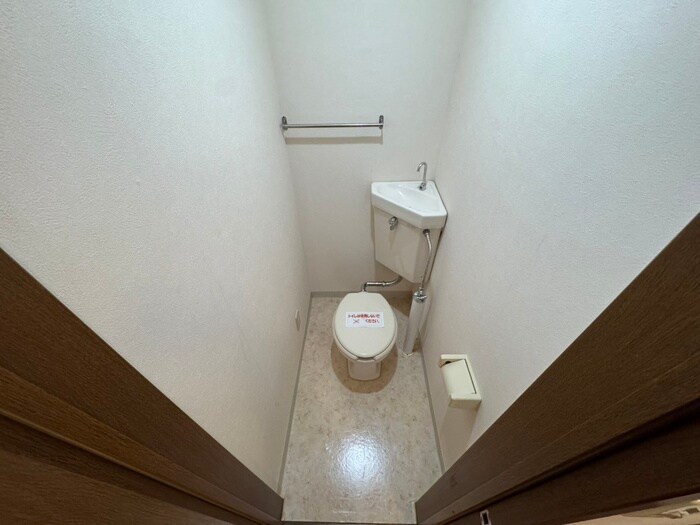 物件内観写真12　(トイレ)