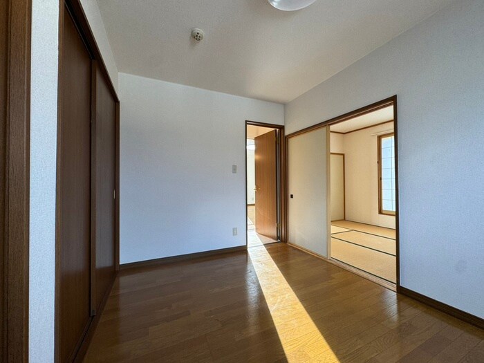 物件内観写真15　(居室)