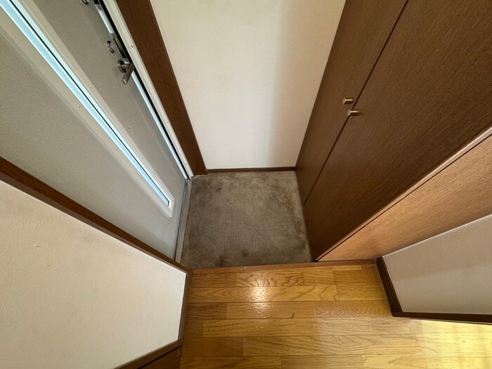 物件内観写真21　(玄関)