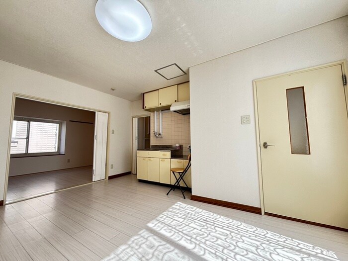 物件内観写真8　(居室)