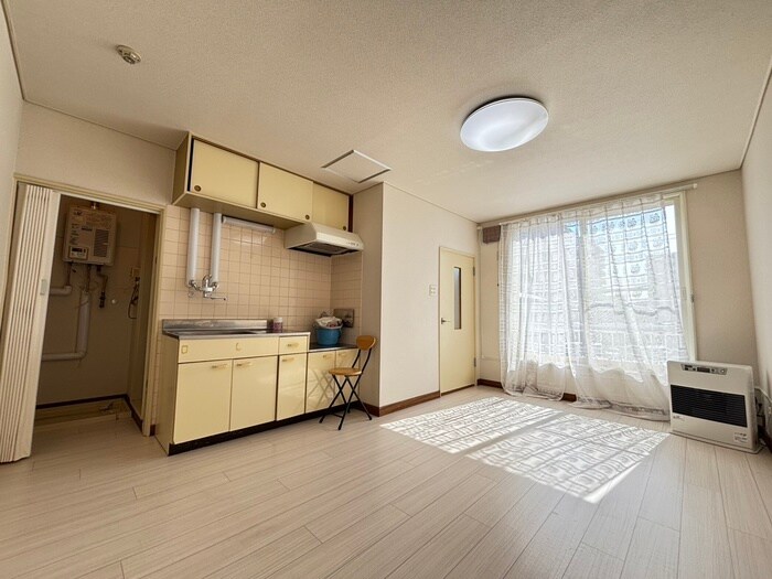 物件内観写真10　(居室)