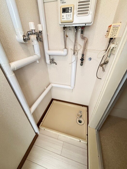 物件内観写真19　(洗濯機置場)