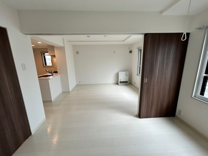 物件内観写真10　(居室)