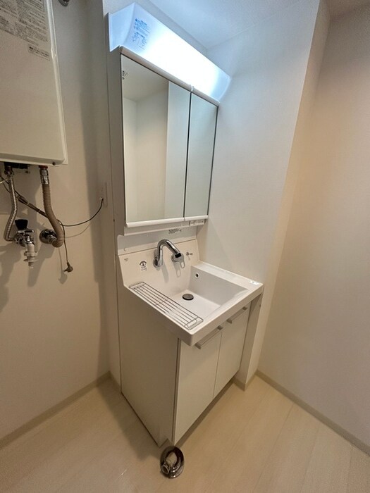 物件内観写真15　(洗面)