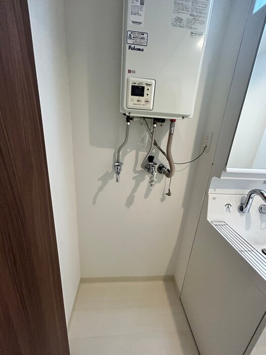 物件内観写真16　(洗濯機置場)