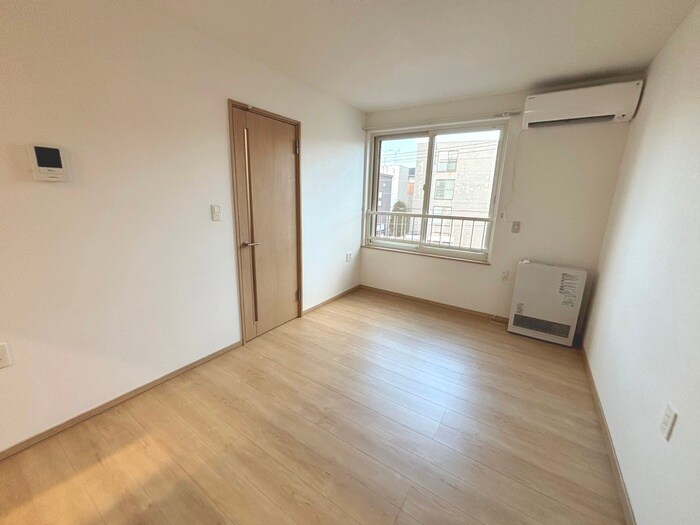 物件内観写真6　(居室)