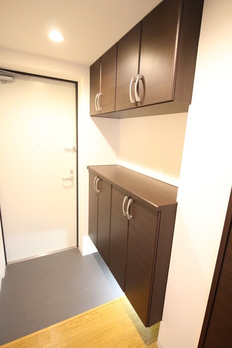 物件内観写真15　(玄関)
