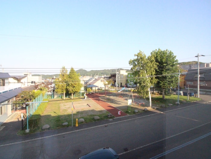 物件内観写真14　(室内からの展望)