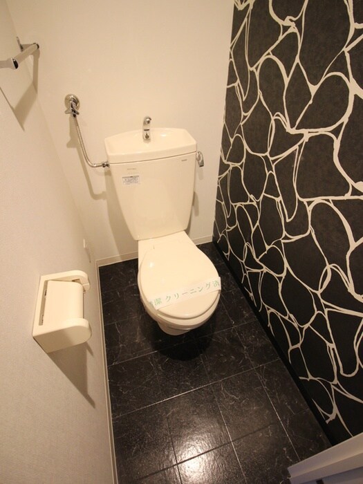 物件内観写真15　(トイレ)