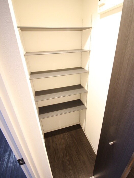 物件内観写真20　(収納)