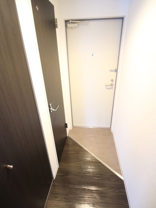 物件内観写真21　(玄関)