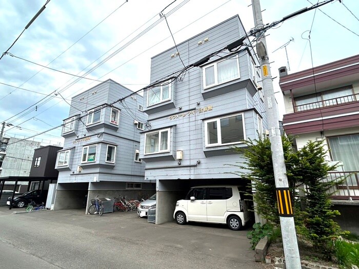 物件外観写真2　(外観写真)