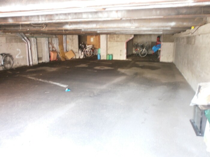 物件外観写真6　(駐車場)