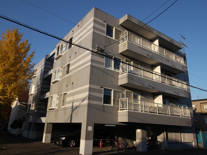 物件外観写真1　(外観写真)