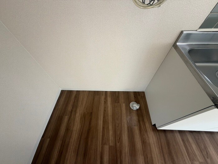 物件内観写真13　(洗濯機置場)