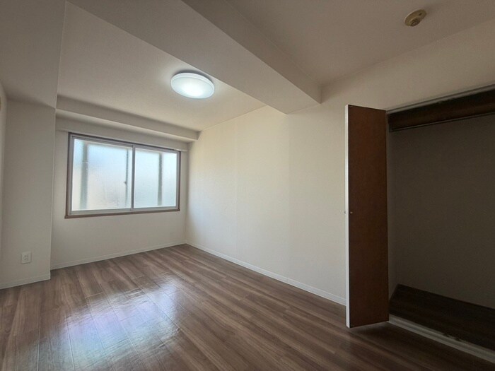 物件内観写真18　(居室)