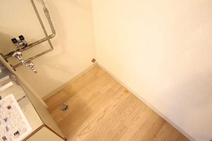 物件内観写真19　(洗濯機置場)