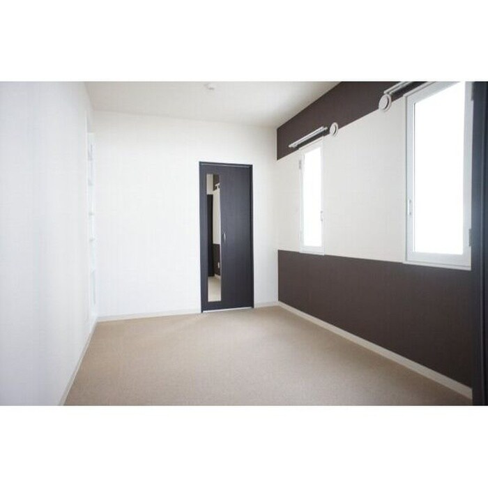 物件内観写真5　(居室)