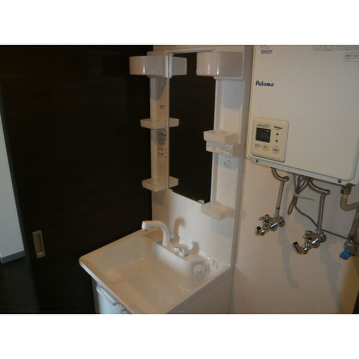 物件内観写真13　(洗面)