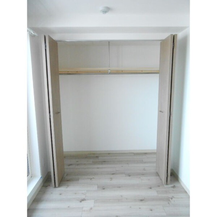 物件内観写真5　(収納)