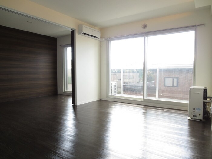 物件内観写真4　(居室)