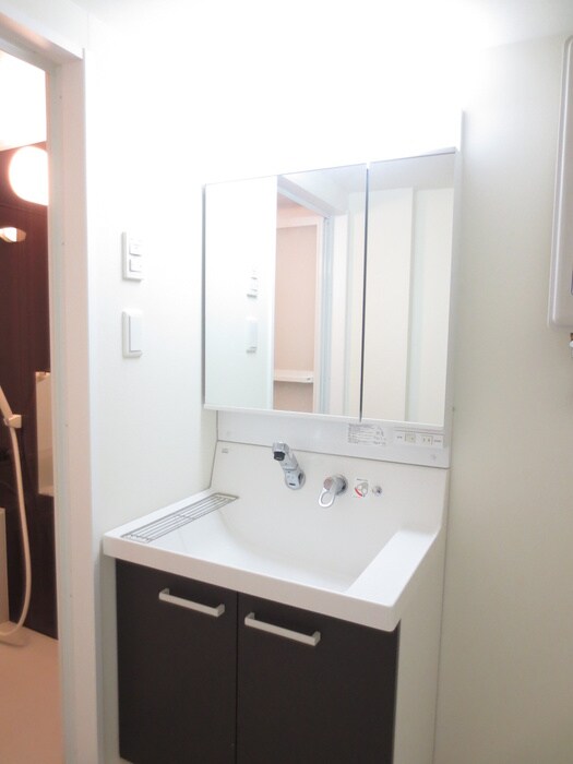 物件内観写真11　(洗面)