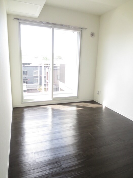 物件内観写真13　(居室)