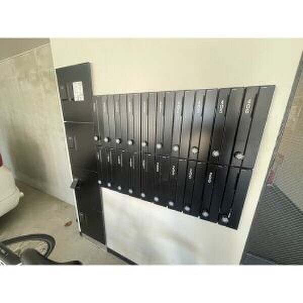 物件外観写真5　(エントランス部分)