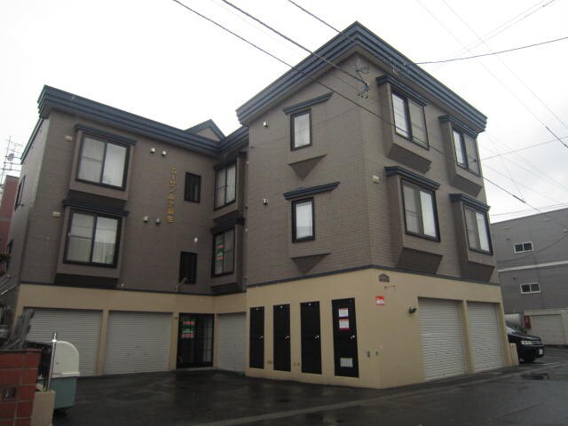 物件外観写真1　(外観写真)