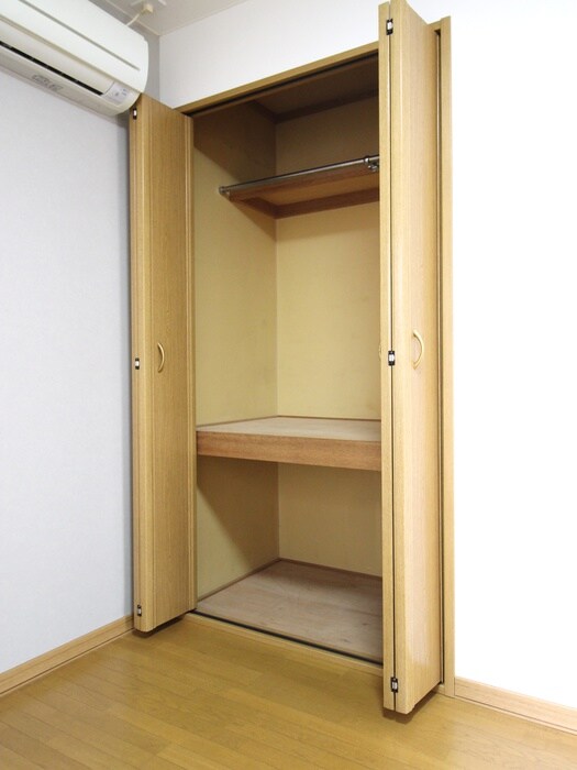 物件内観写真7　(収納)