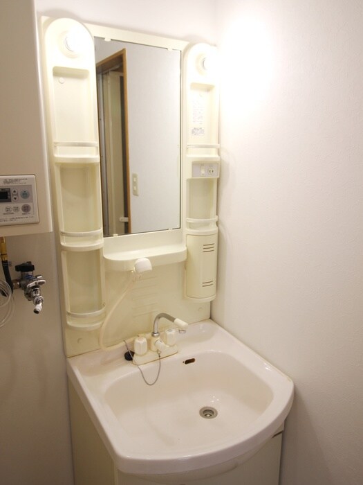 物件内観写真9　(洗面)