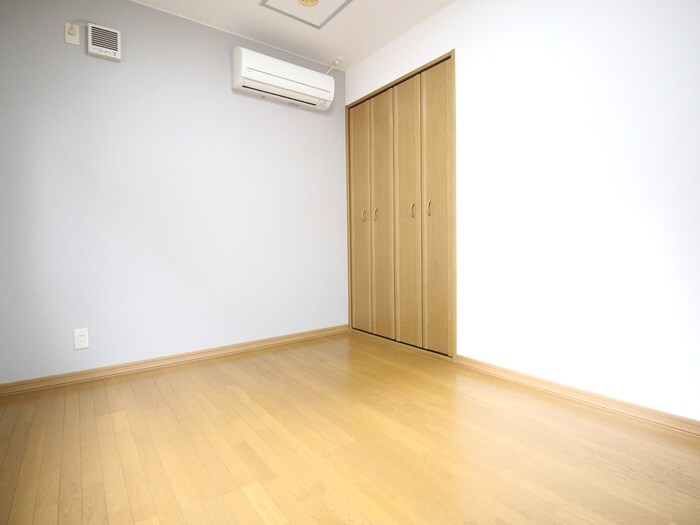 物件内観写真14　(居室)