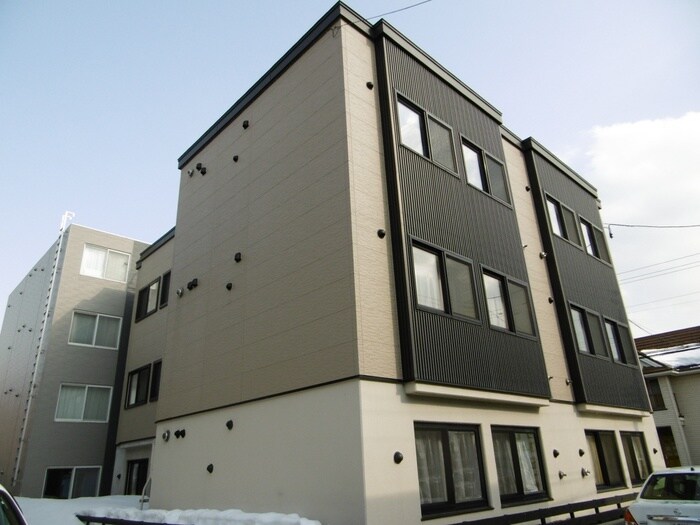 物件外観写真2　(外観写真)