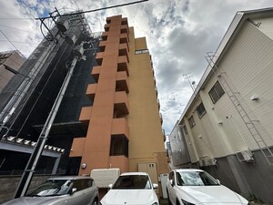 ナンディ－ヌ・トレ－ズ外観写真